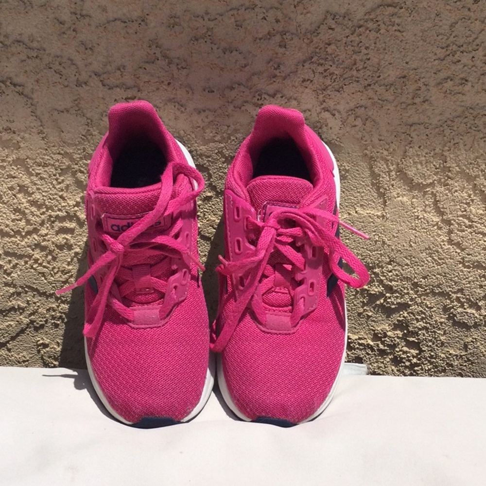 Toddler/Little girls adidas pink and navy sneakers